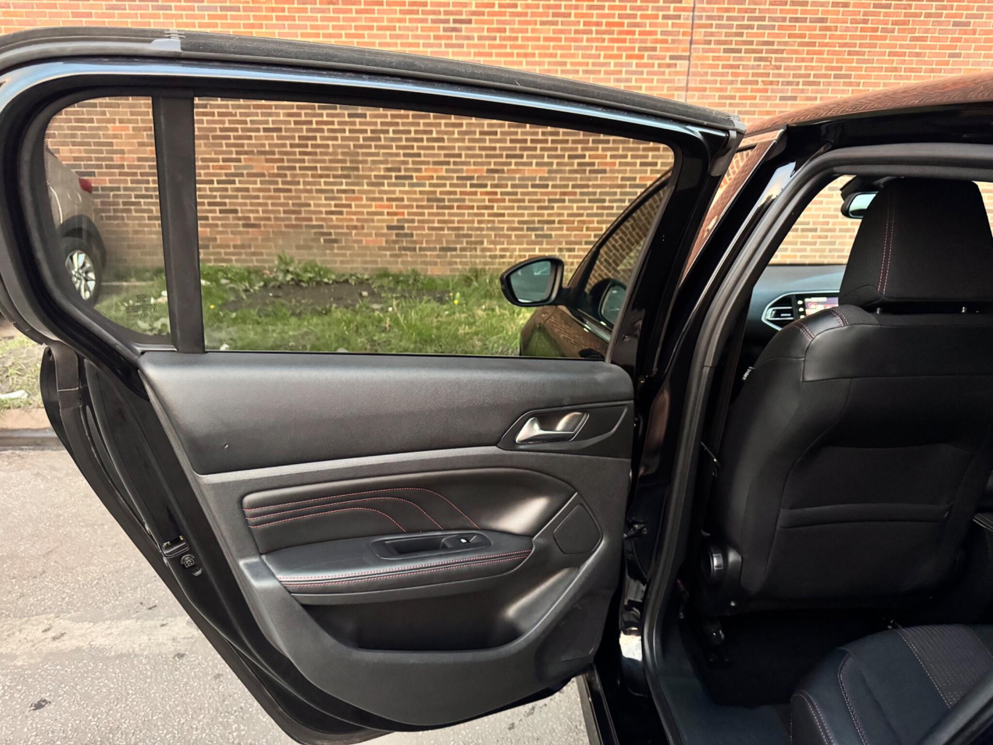 Peugeot 308 - Image 13