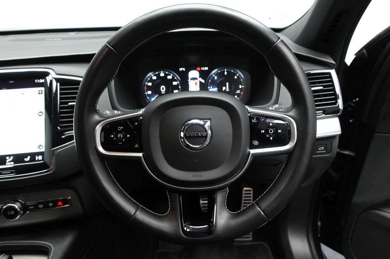 Volvo XC90 - Image 44