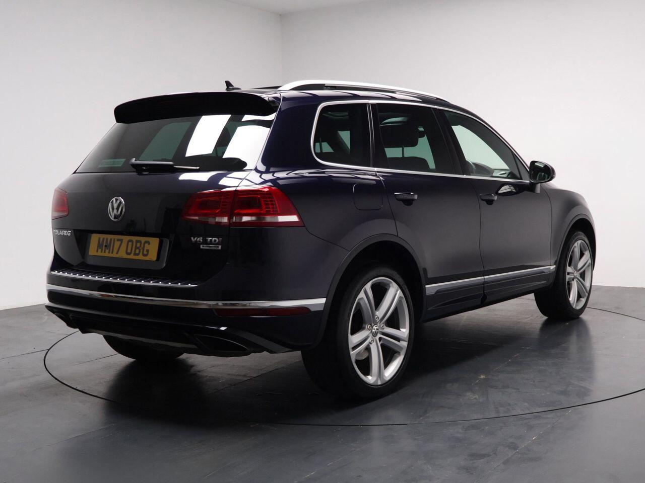 Volkswagen Touareg - Image 24
