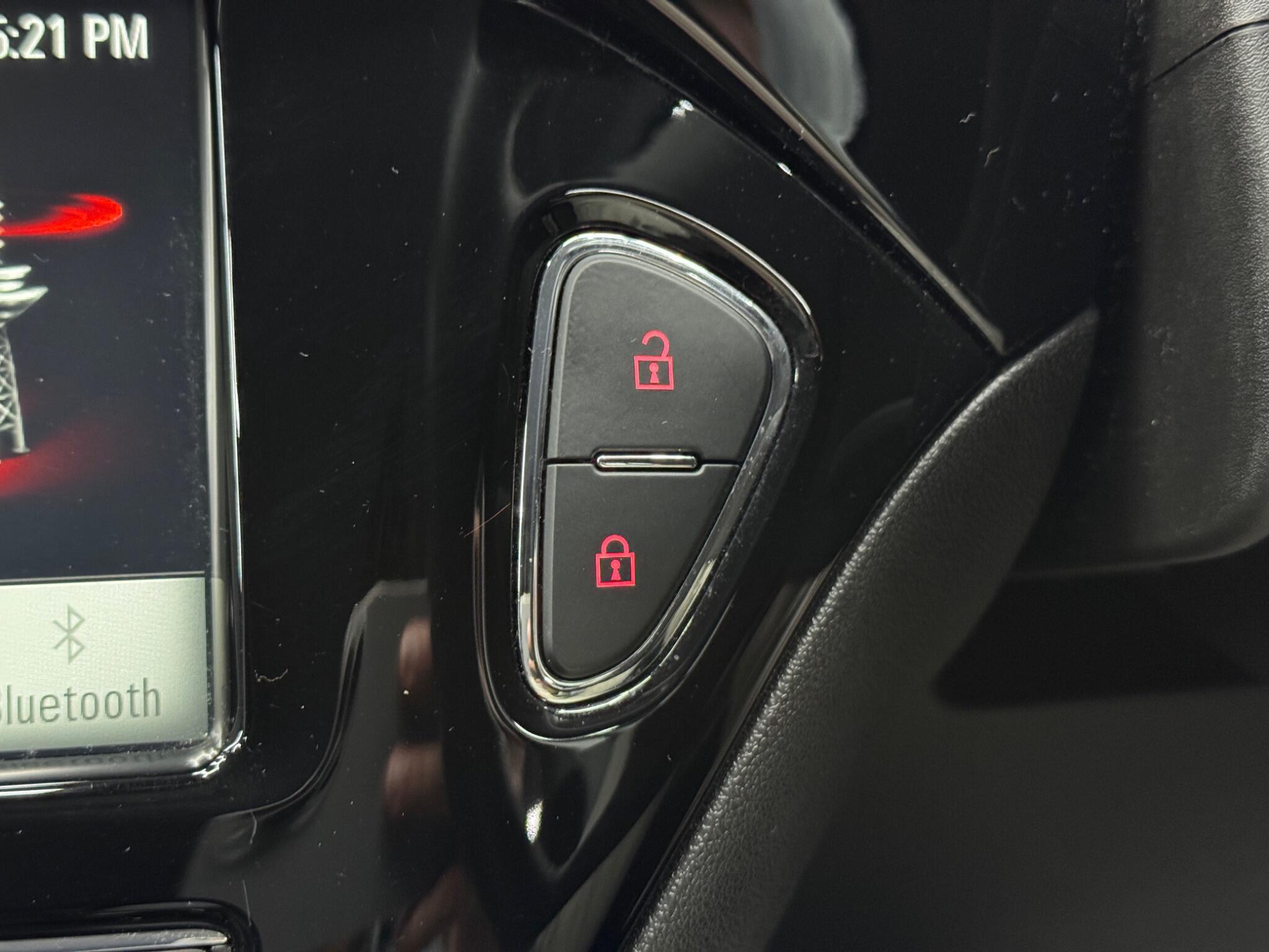Vauxhall Corsa - Image 27