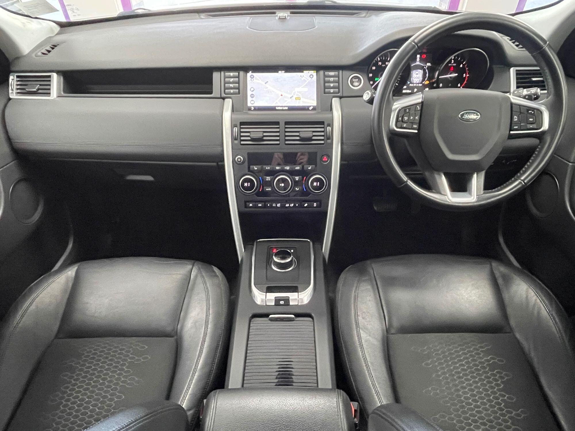 Land Rover DISCOVERY SPORT - Image 2