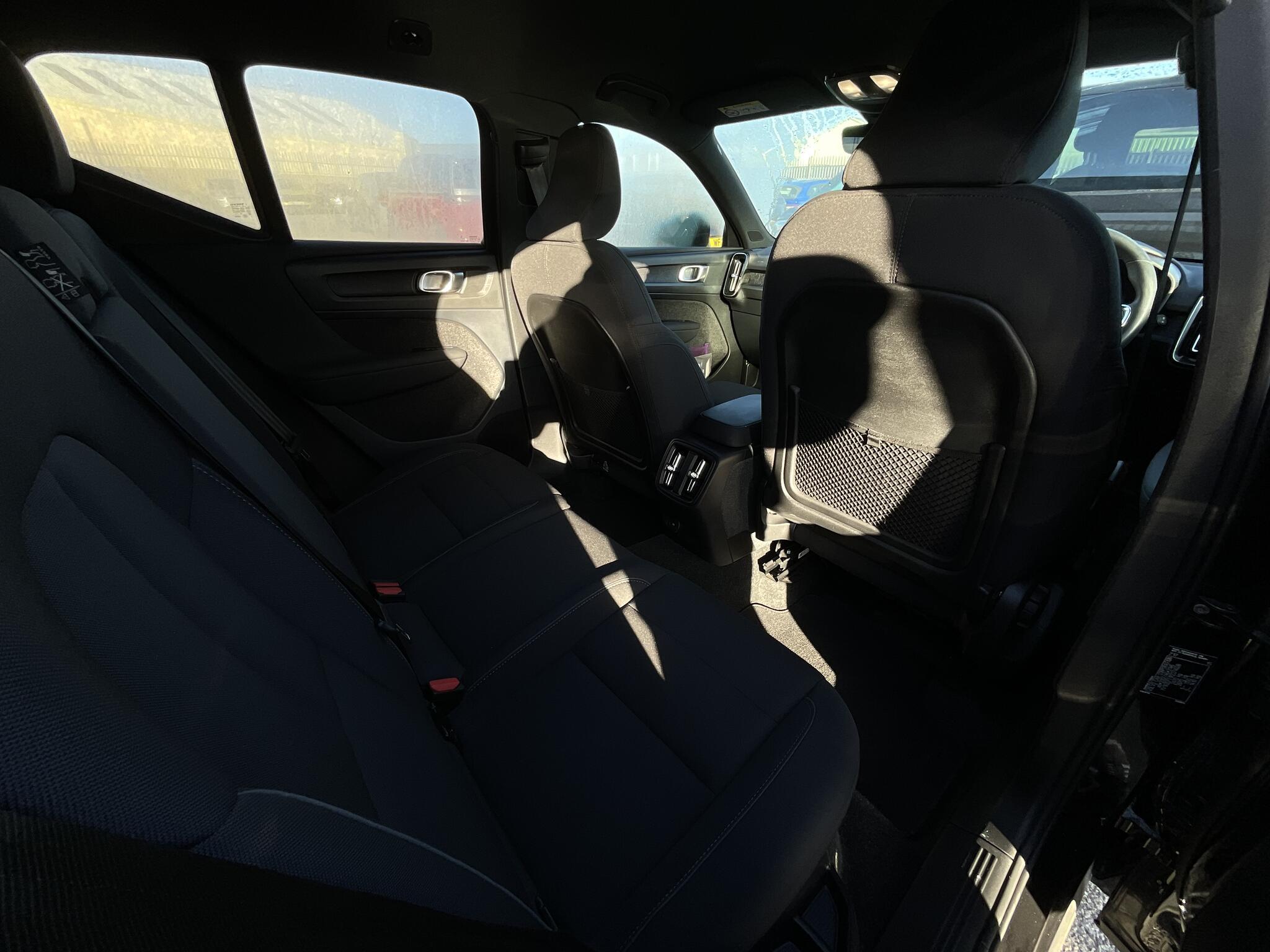 Volvo XC40 - Image 10