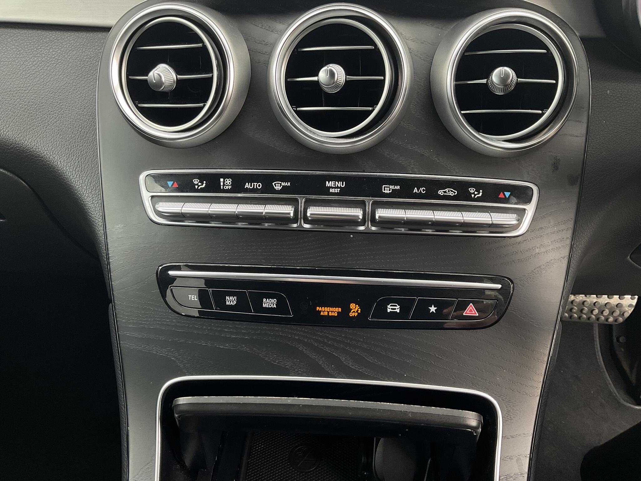 Mercedes GLC - Image 13