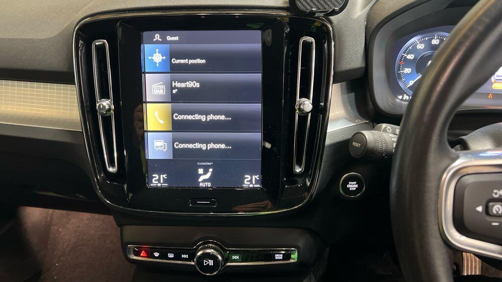 Volvo XC40 - Image 2