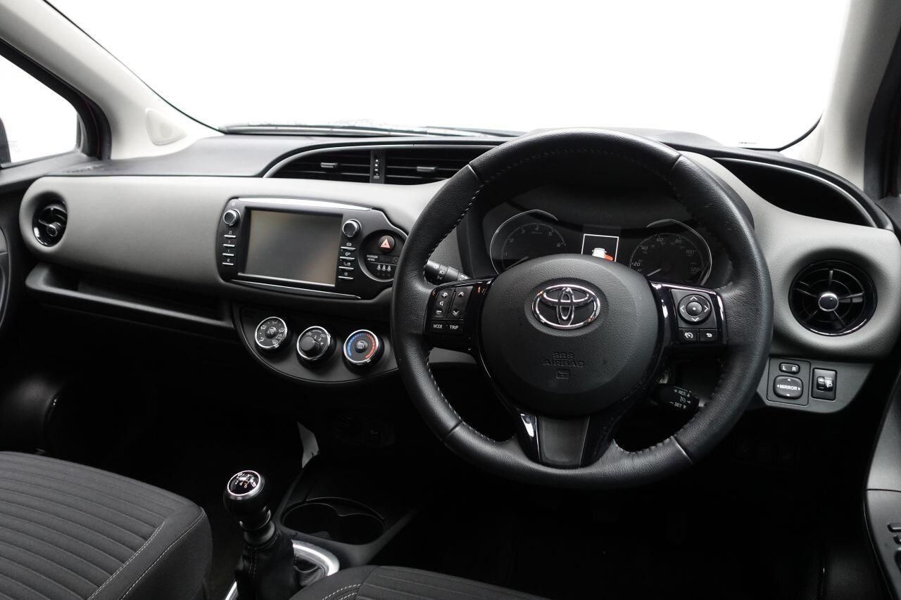 Toyota Yaris - Image 15