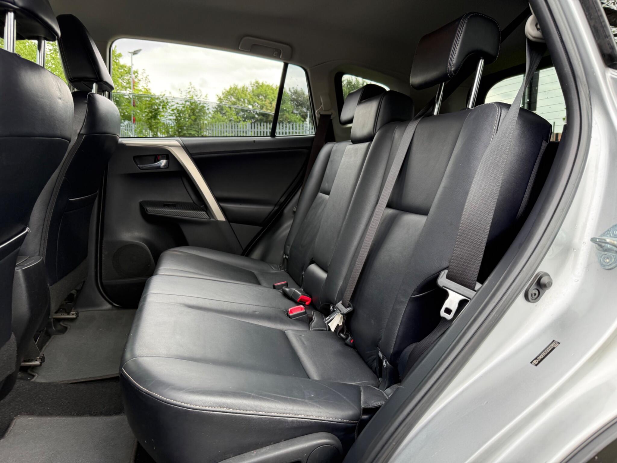 Toyota RAV4 - Image 17