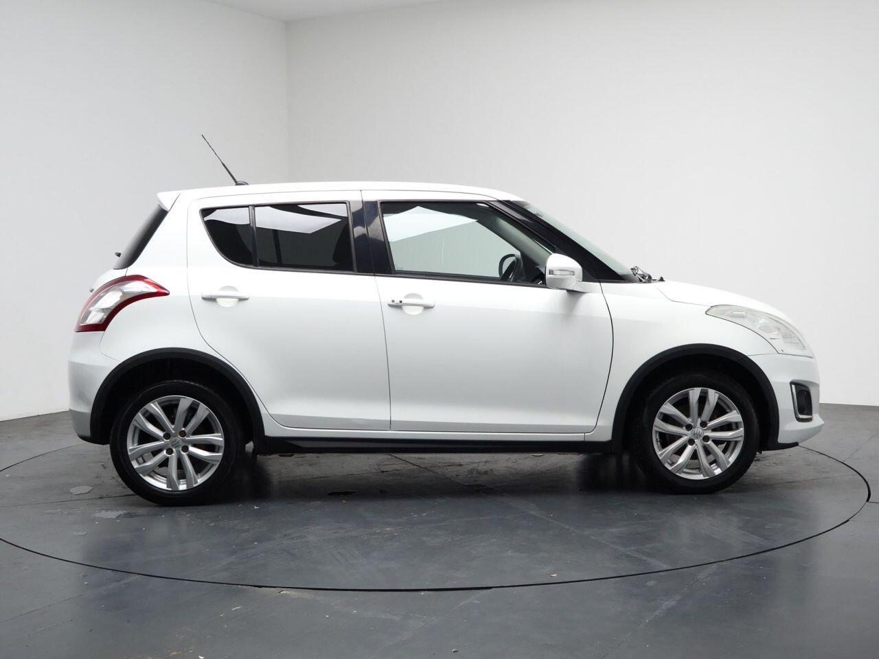 Suzuki Swift - Image 14