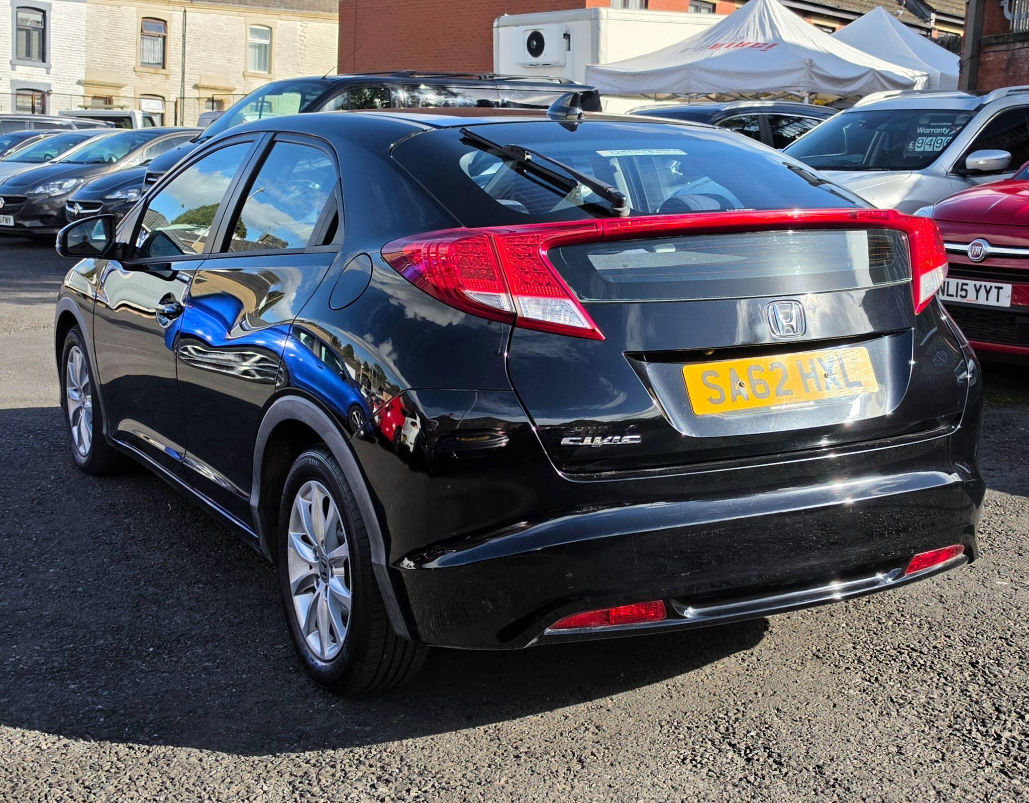 Honda Civic - Image 5