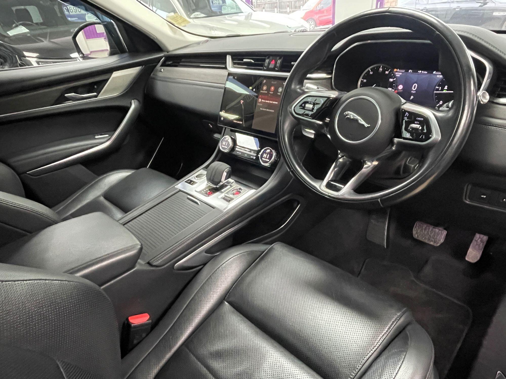 Jaguar F-Pace - Image 26