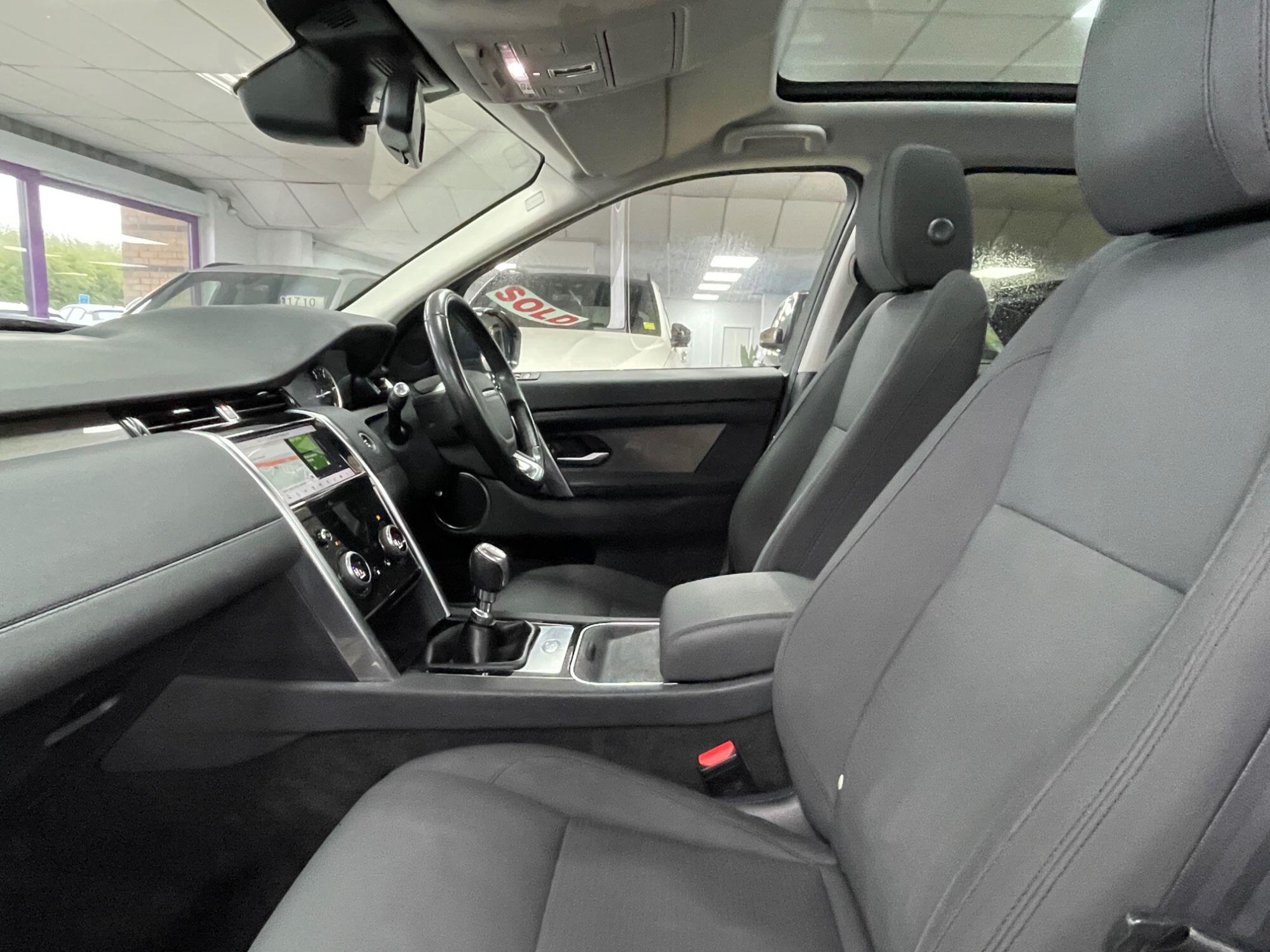 Land Rover DISCOVERY SPORT - Image 32