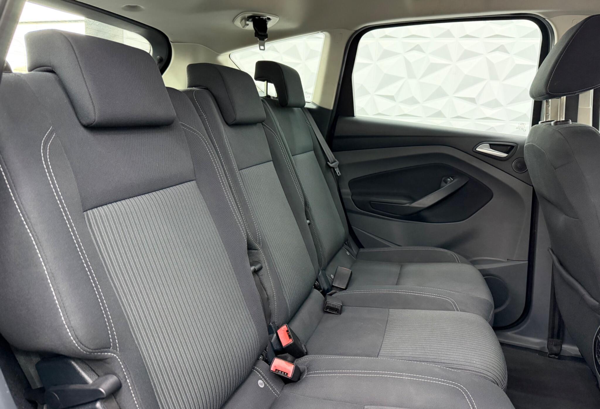 Ford C-MAX - Image 7