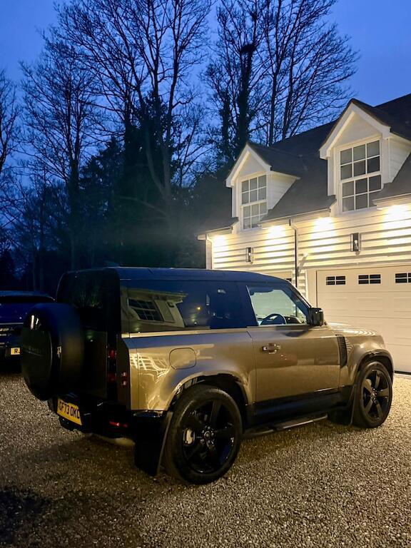 Land Rover Defender 90 - Image 5