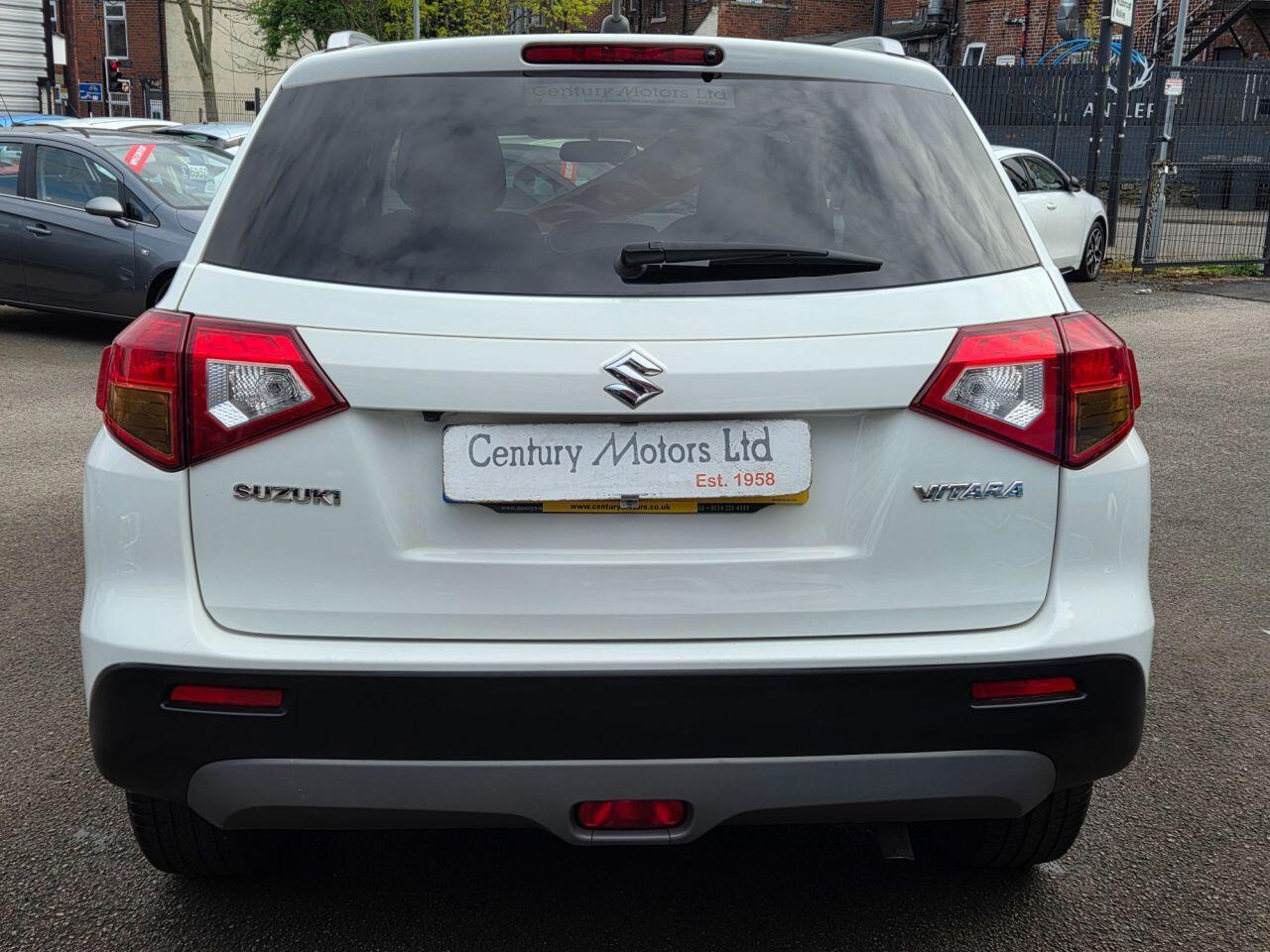 Suzuki Vitara - Image 16