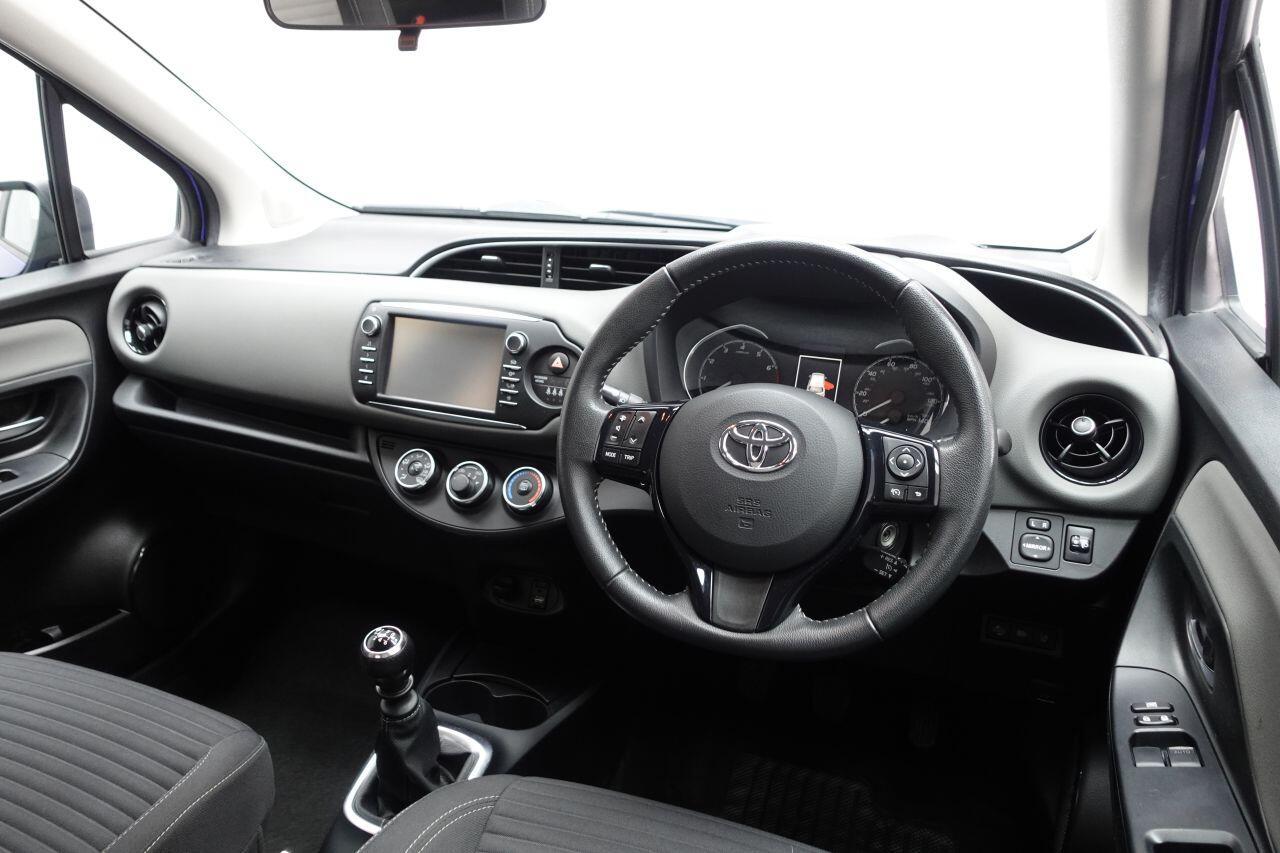 Toyota Yaris - Image 15