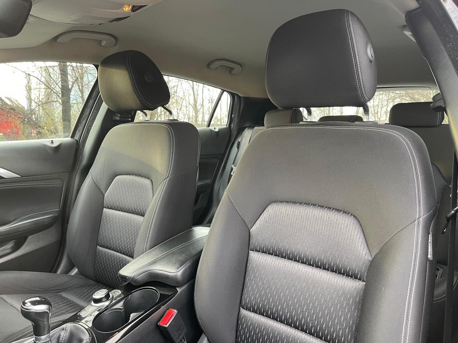 Infiniti Q30 - Image 45