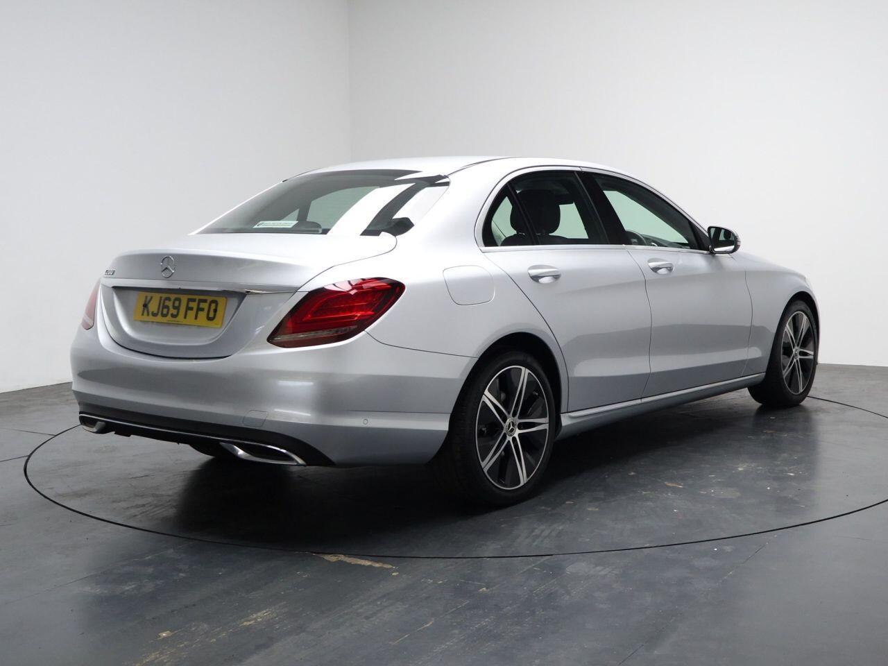 Mercedes-benz C-CLASS - Image 12