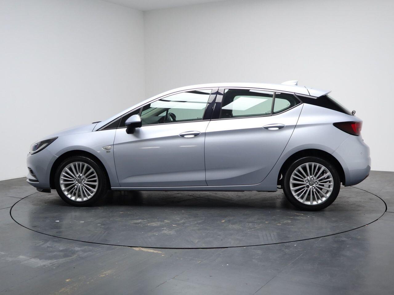 Vauxhall Astra - Image 8