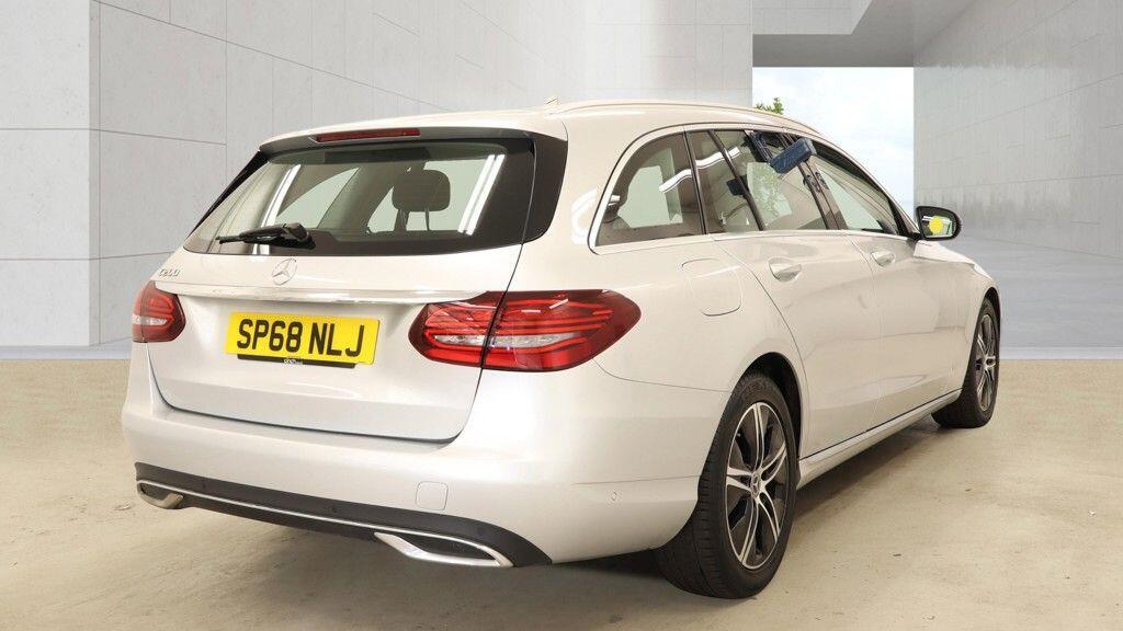 Mercedes-benz C Class - Image 4