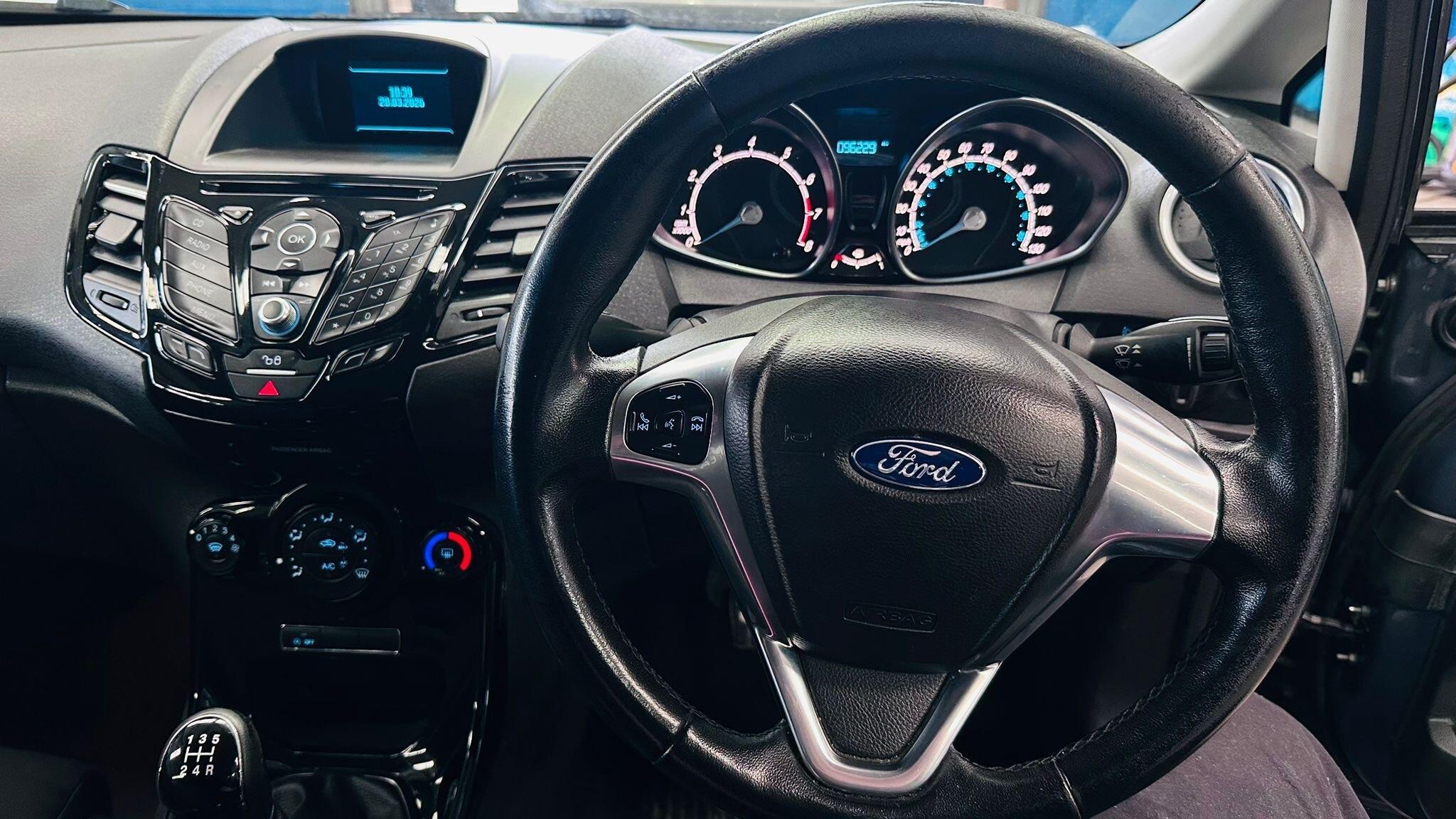 Ford Fiesta - Image 13