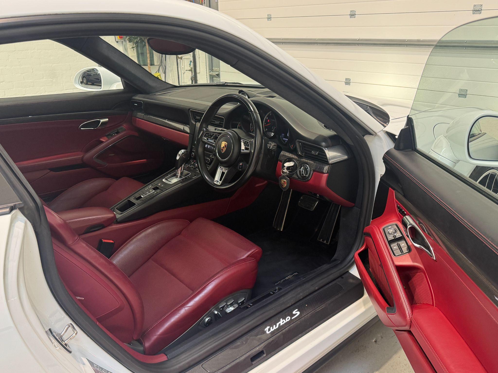 Porsche 911 - Image 76