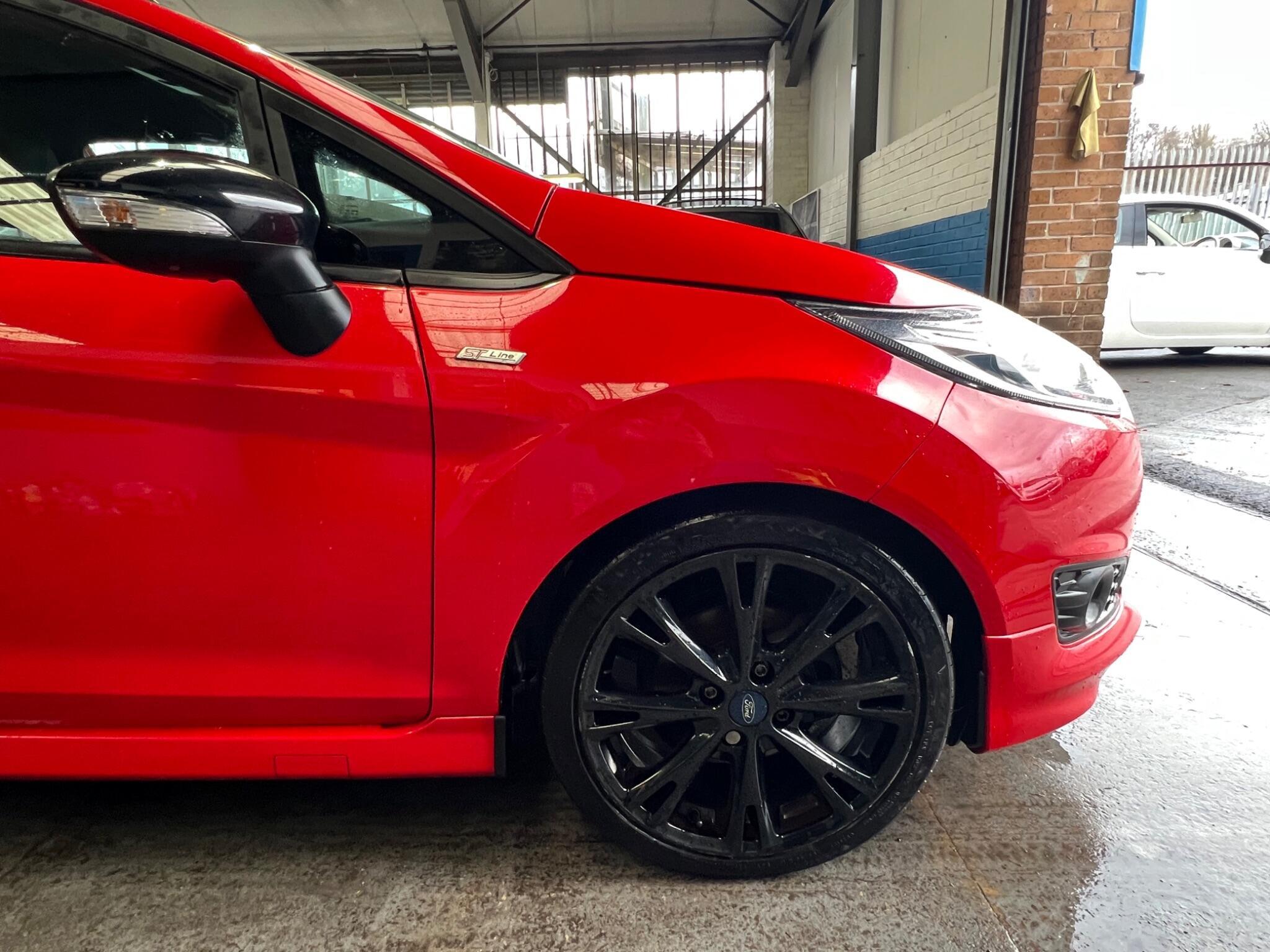 Ford Fiesta - Image 35