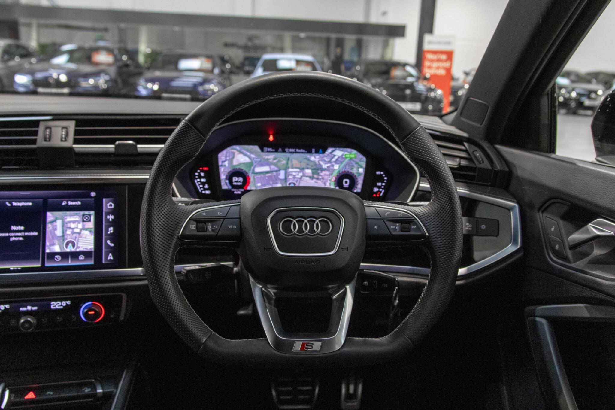 Audi Q3 - Image 16
