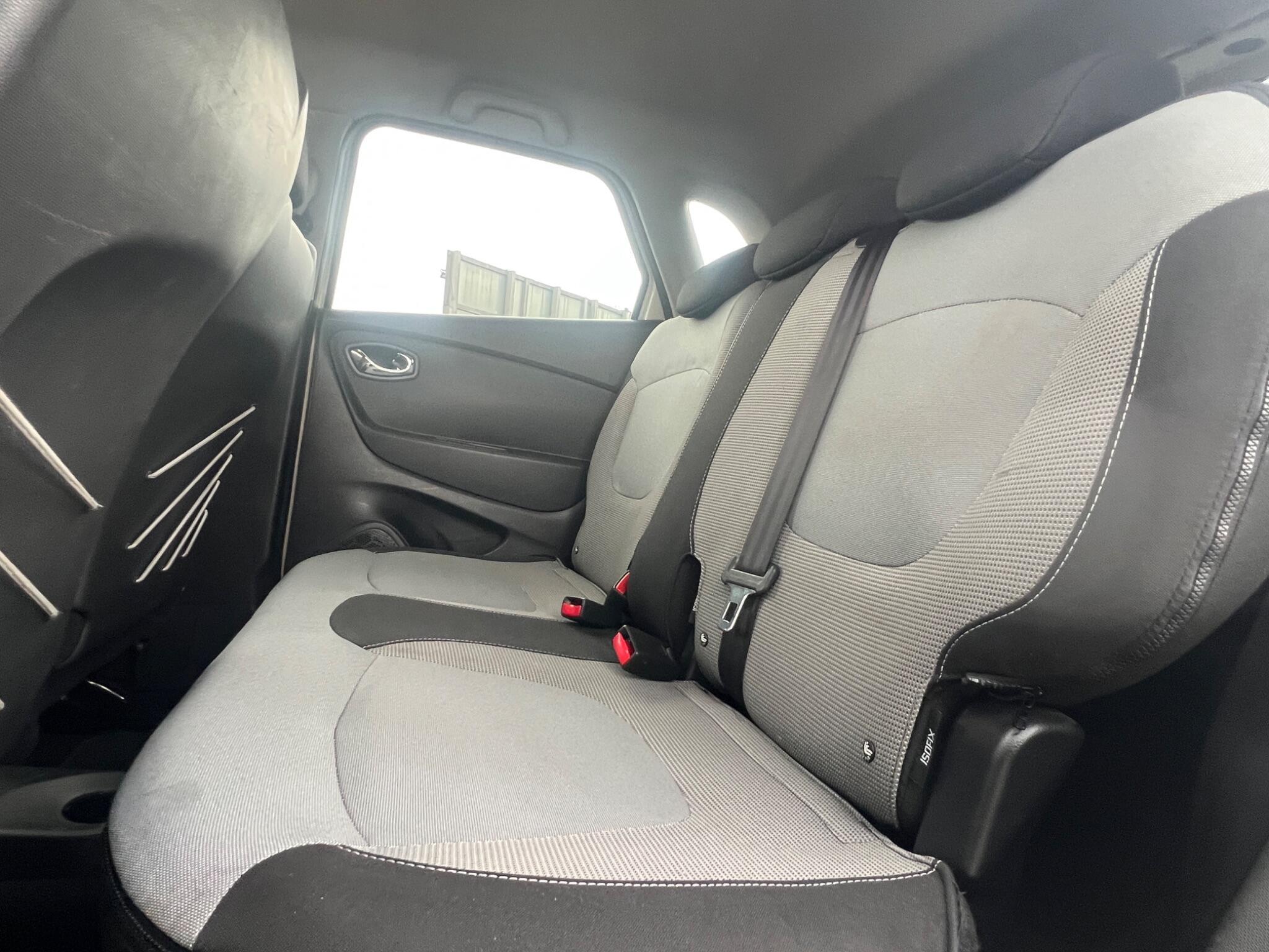 Renault Captur - Image 16