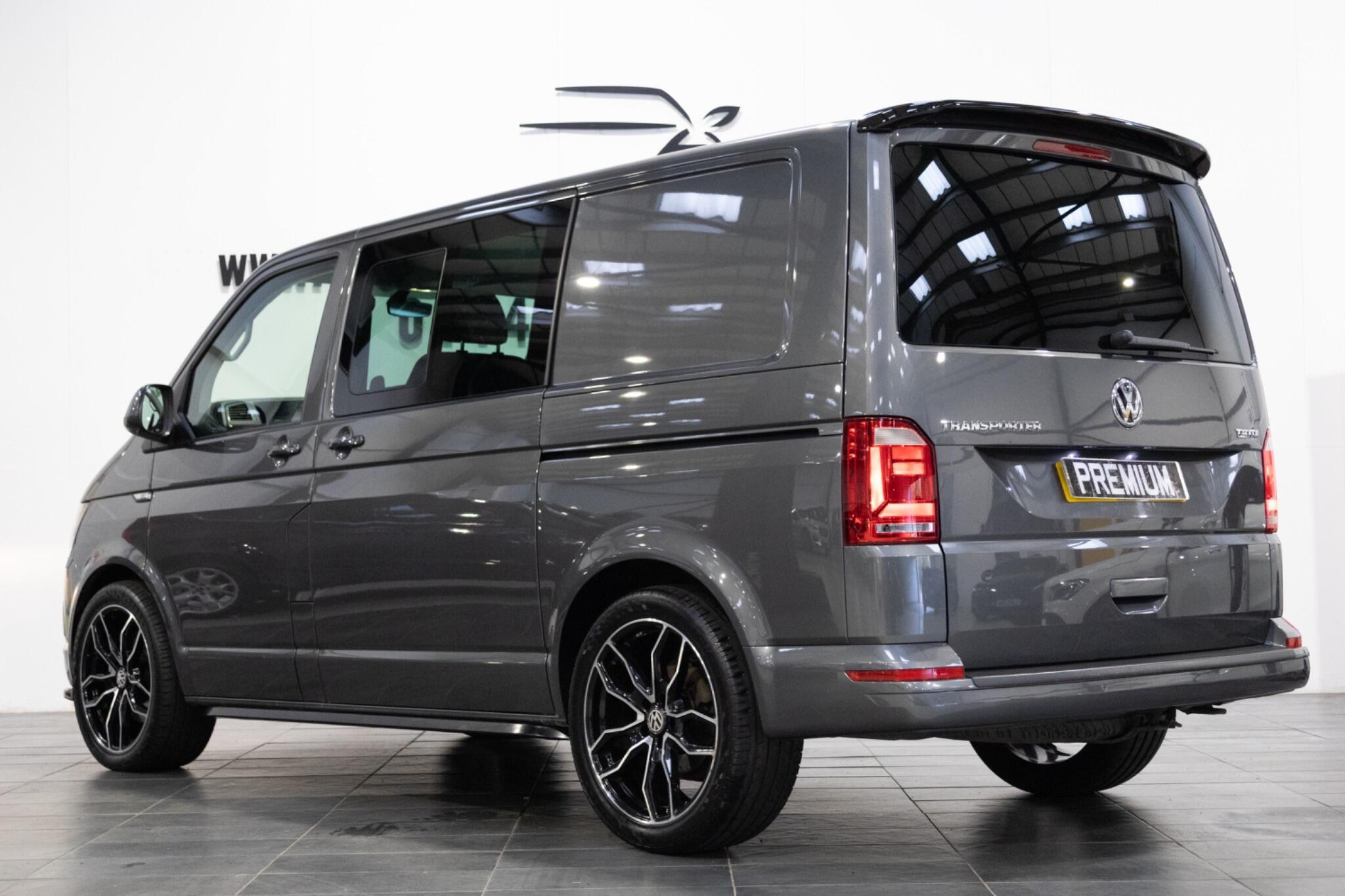 Volkswagen Transporter - Image 7