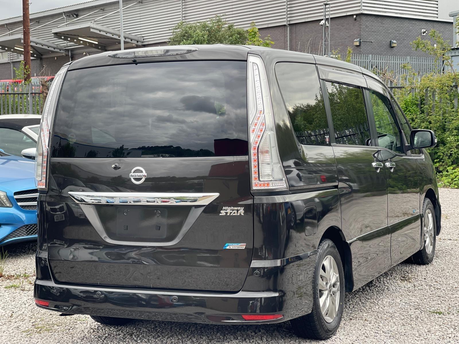 Nissan Serena - Image 6