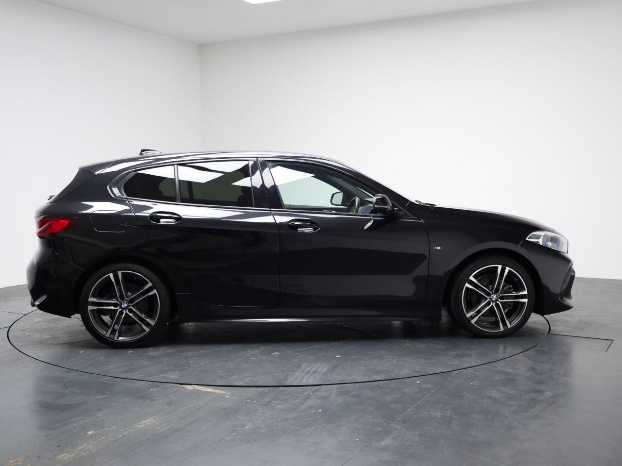 BMW 1 Series - Image 14