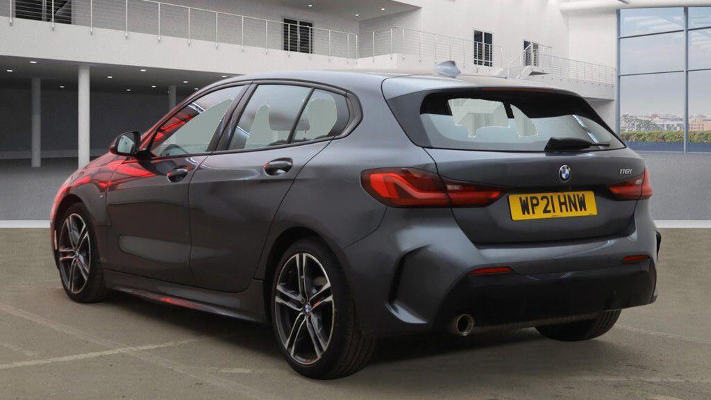 BMW 1 Series - Image 5