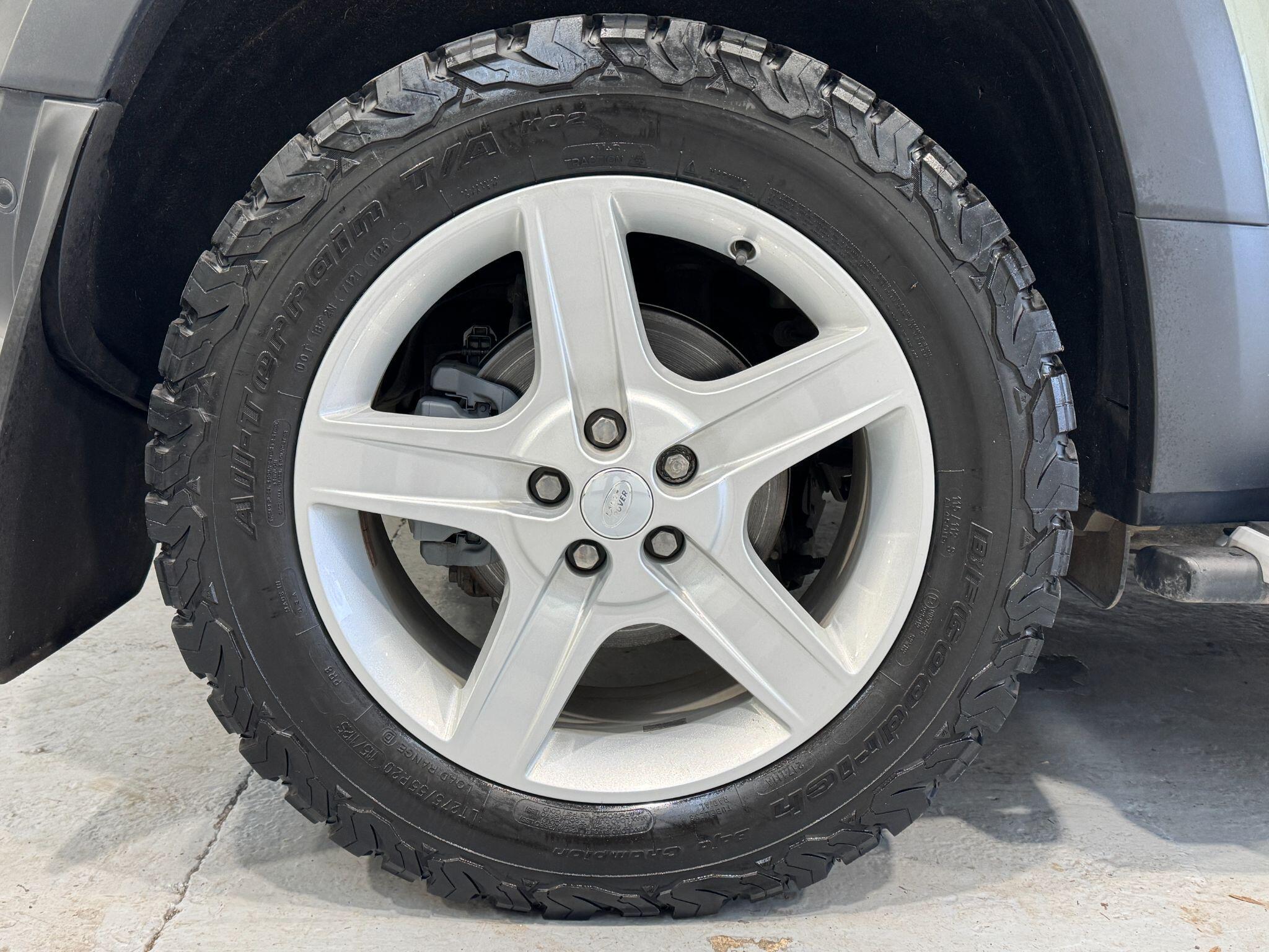 Land Rover Defender 110 - Image 24