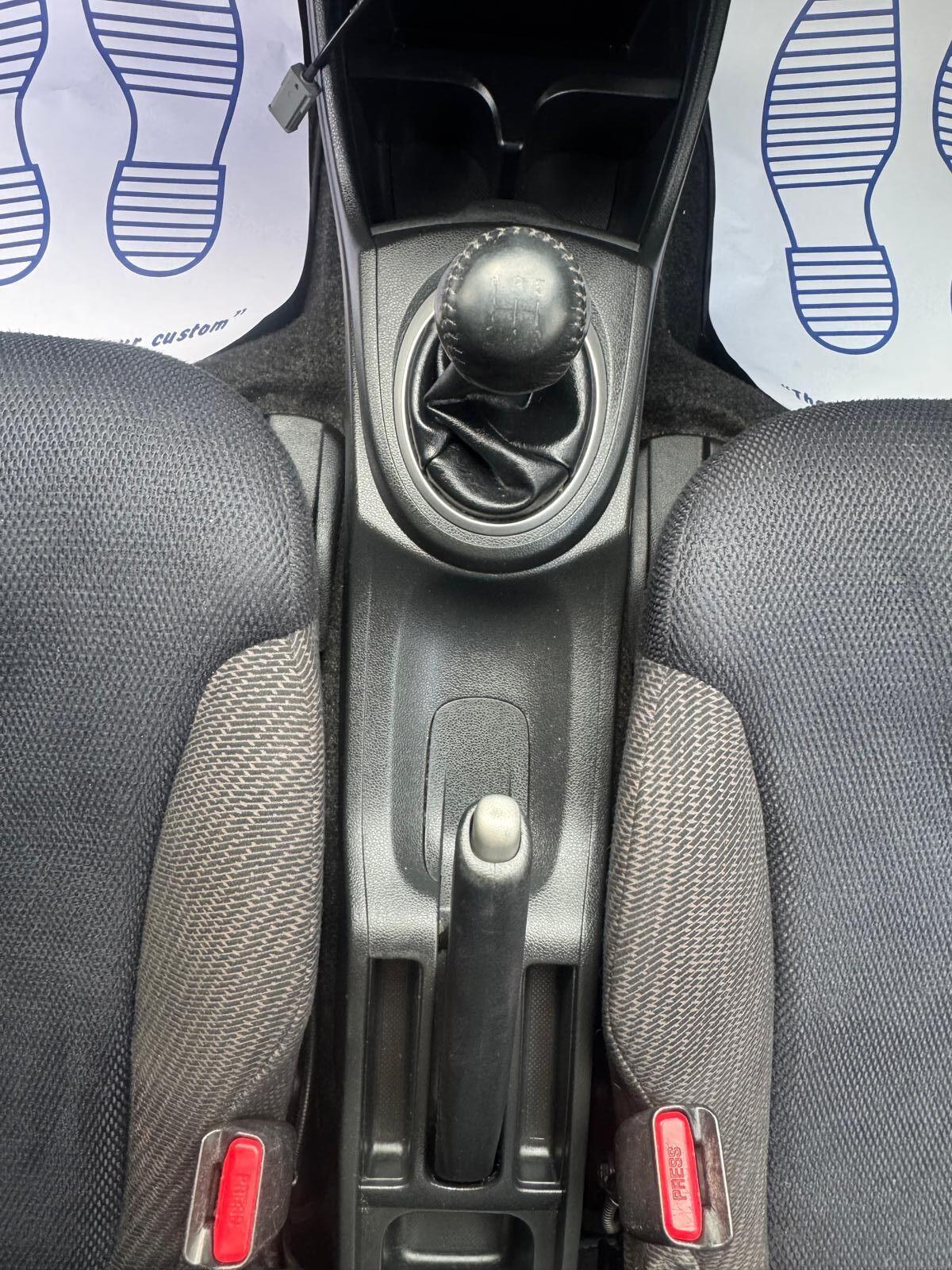 Honda Jazz - Image 14