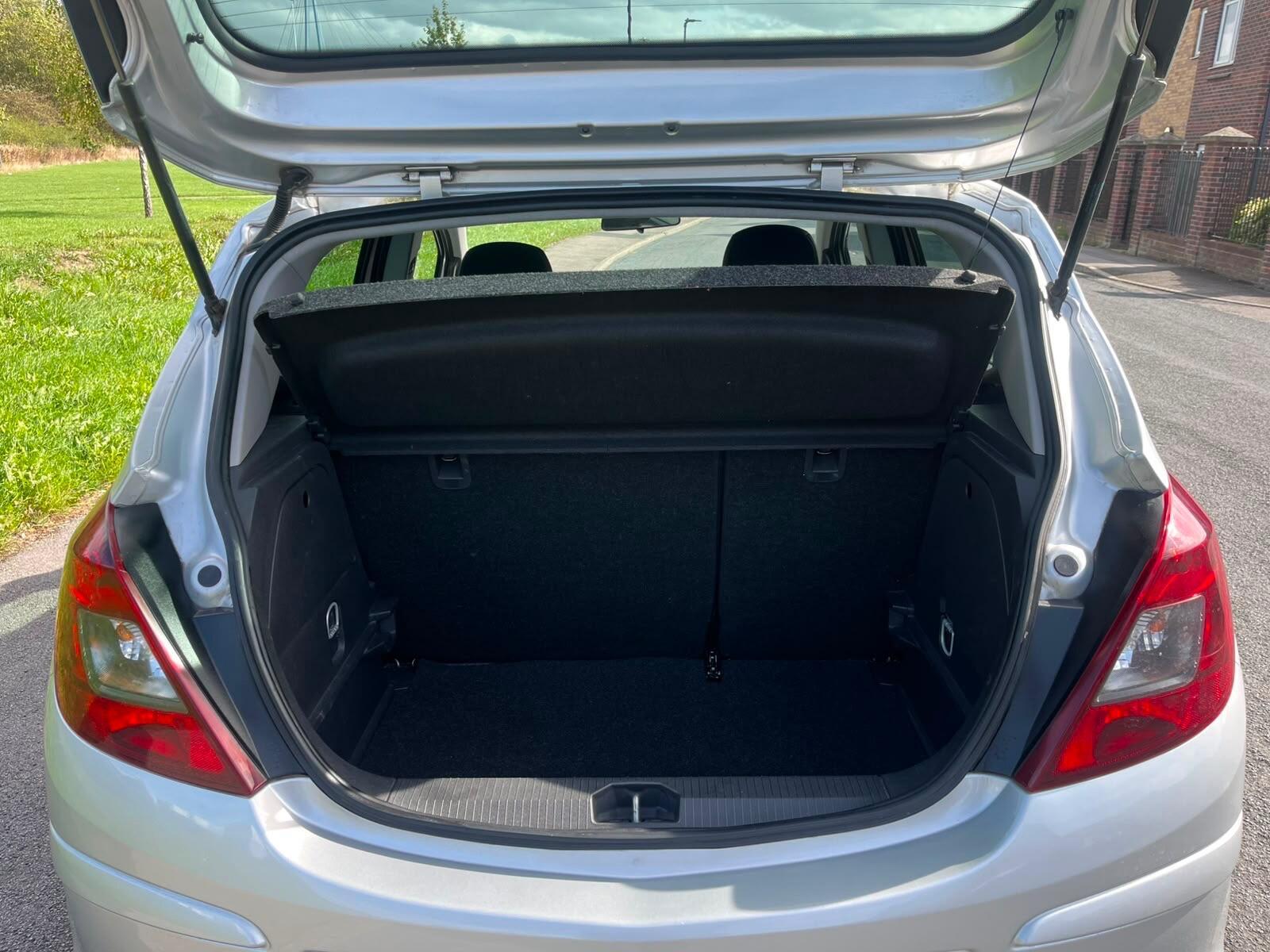 Vauxhall Corsa - Image 10