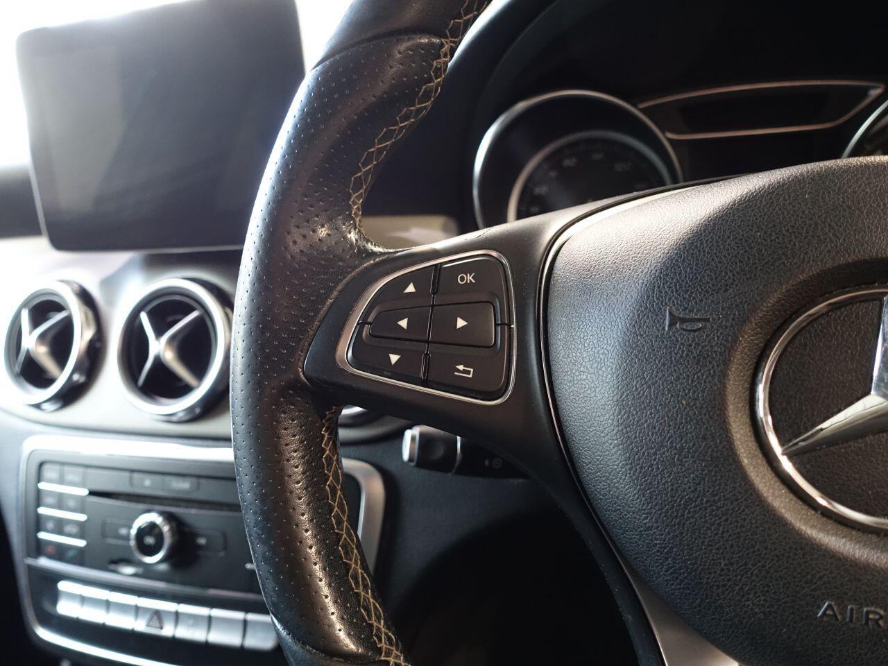 Mercedes-benz GLA - Image 17