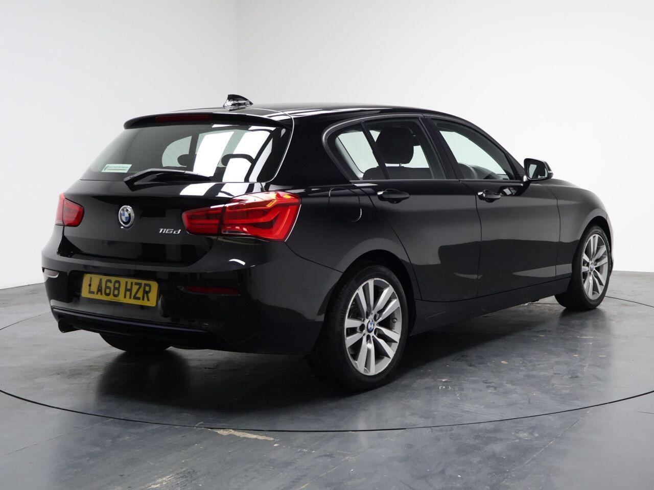 BMW 1 Series - Image 12