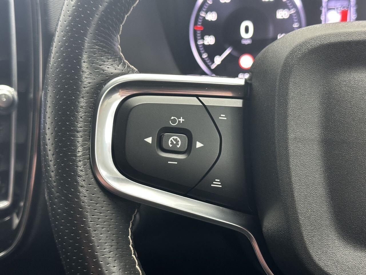 Volvo XC40 - Image 26