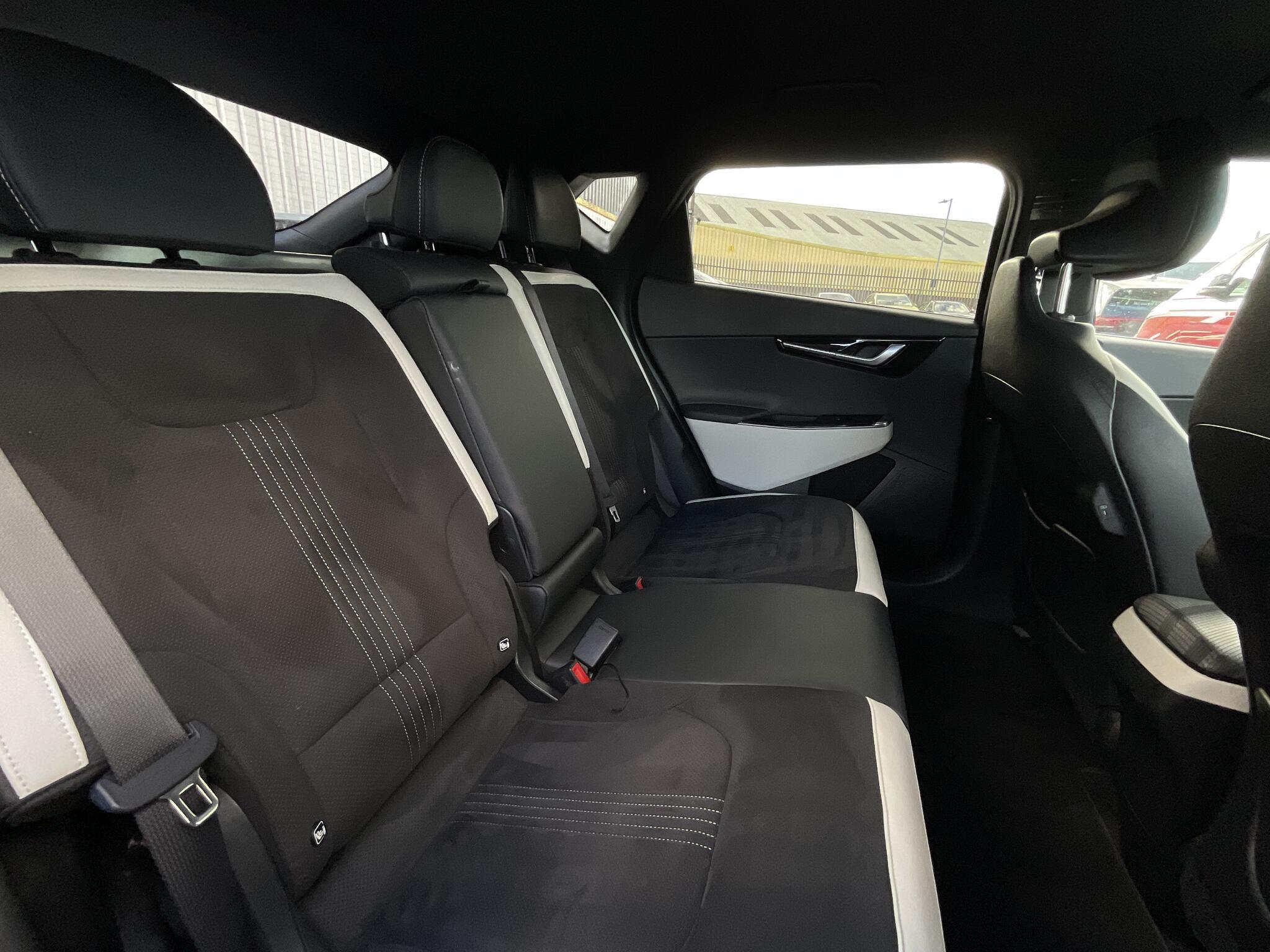 Kia EV6 - Image 11