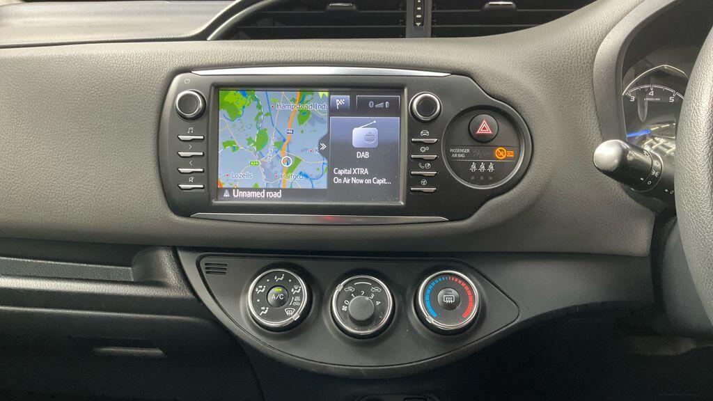 Toyota Yaris - Image 4
