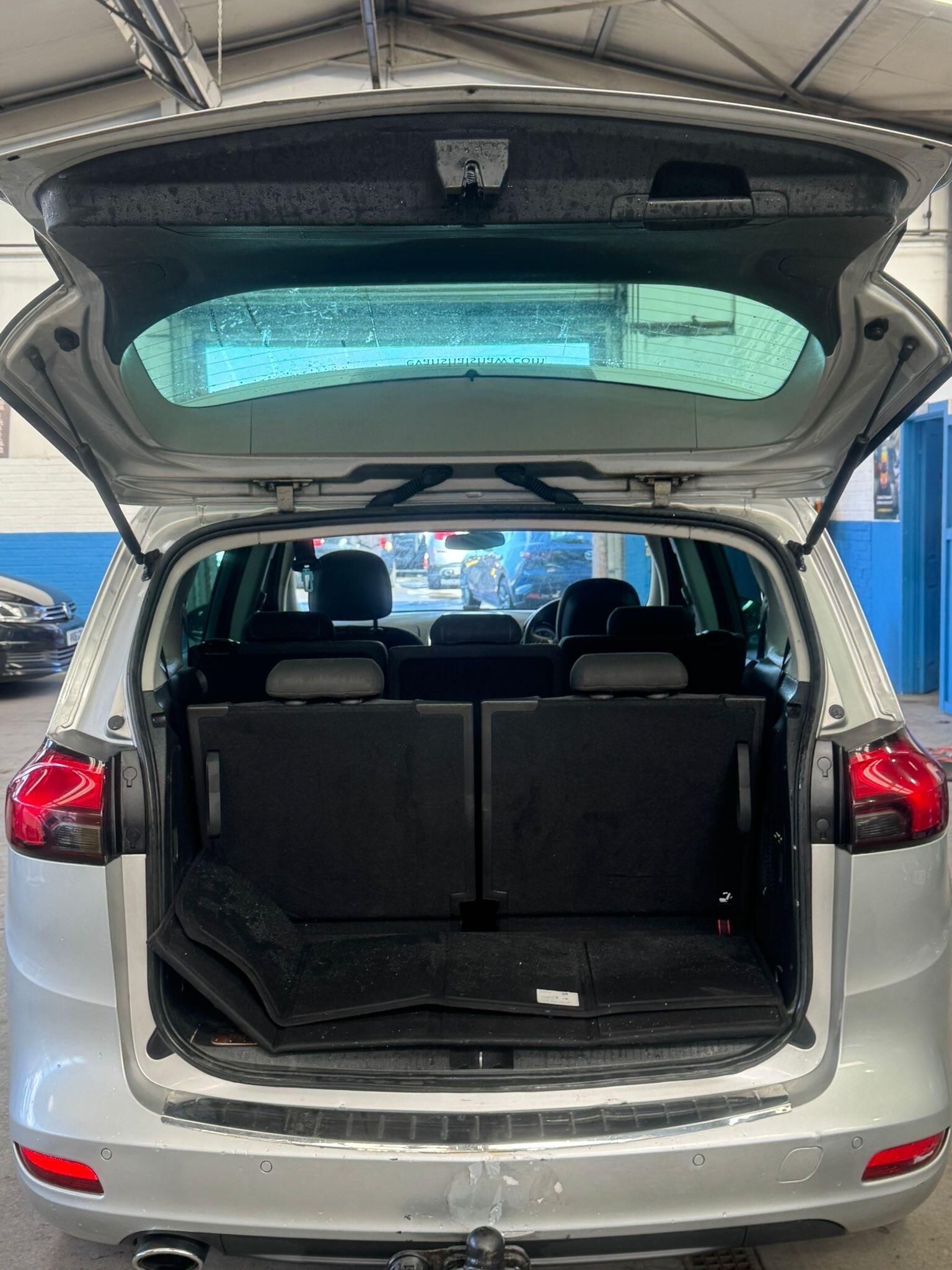 Vauxhall Zafira Tourer - Image 36