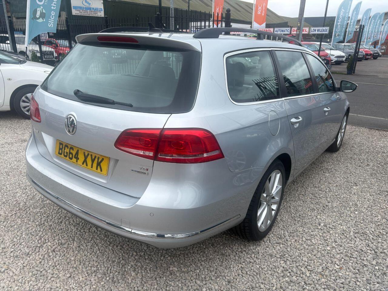 Volkswagen Passat - Image 5