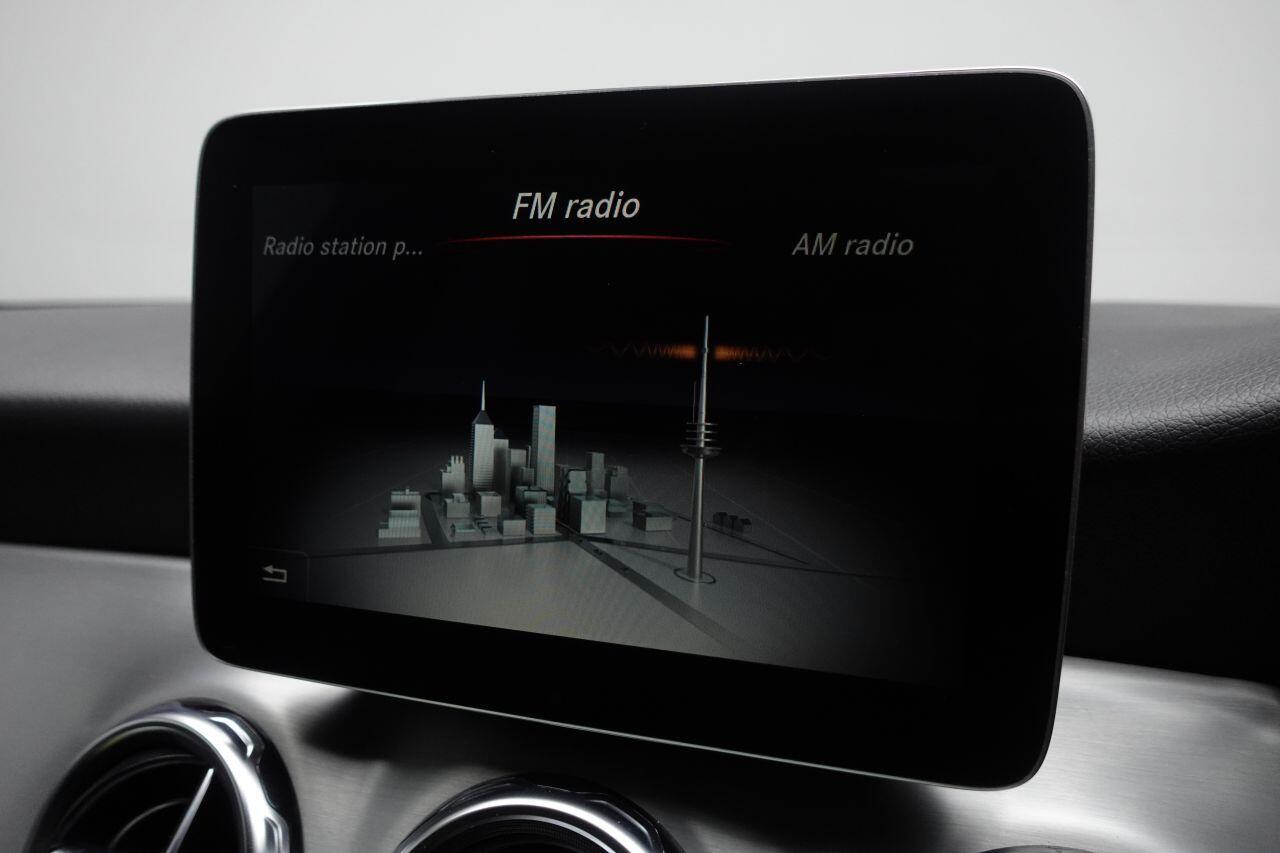 Mercedes-benz GLA - Image 23