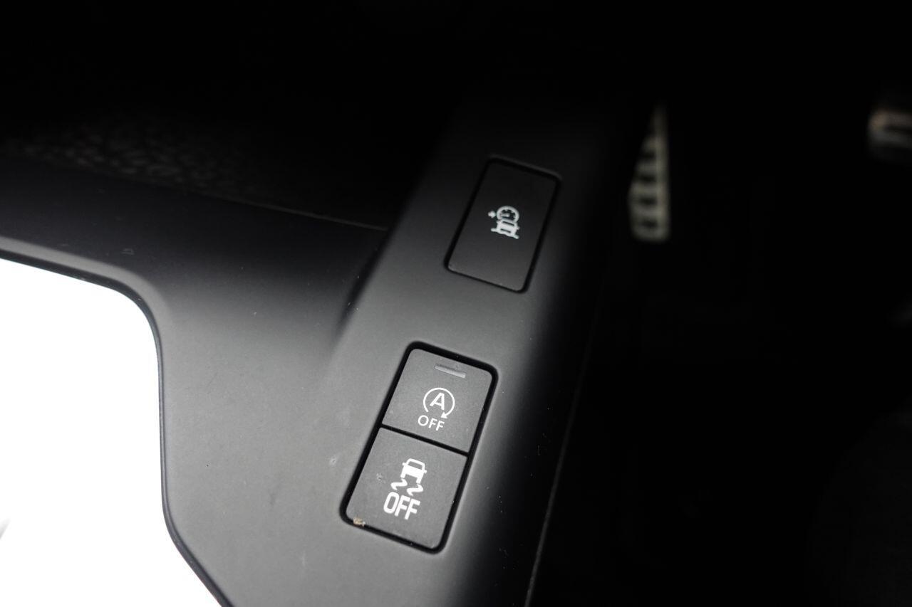 Jaguar E-Pace - Image 48