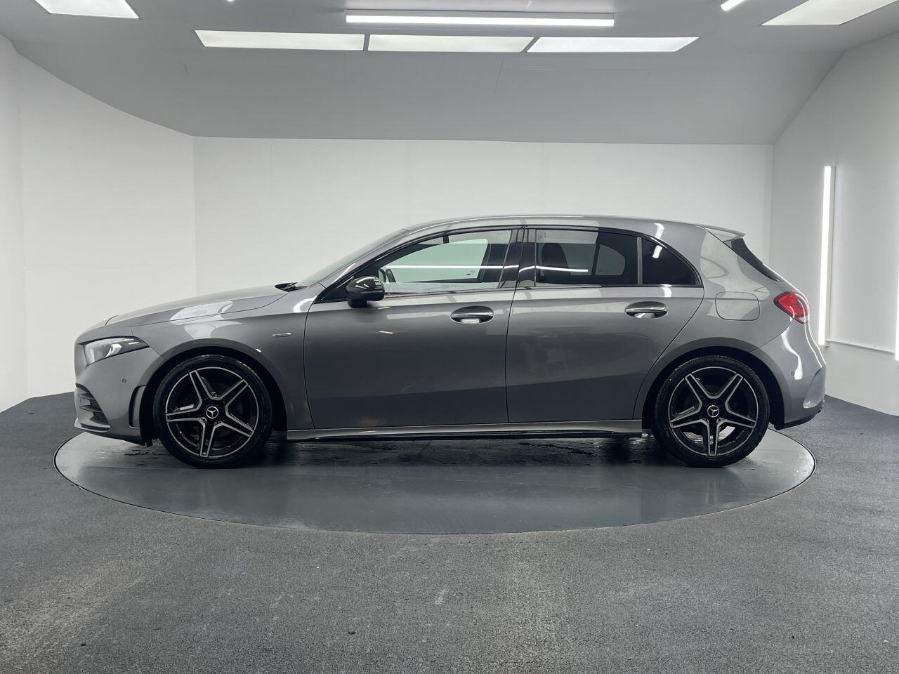 Mercedes-benz A-CLASS - Image 13