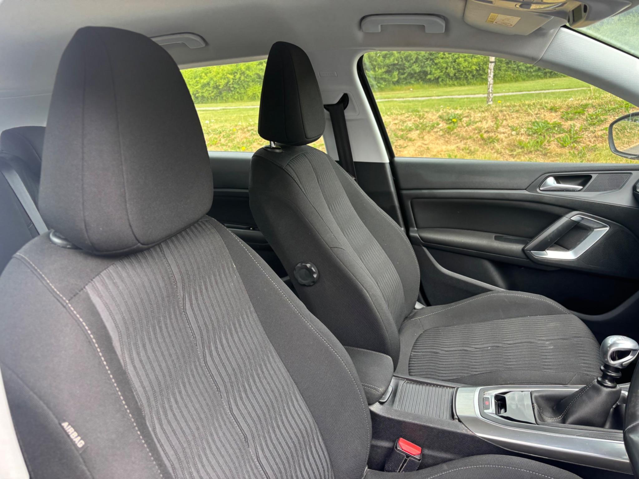 Peugeot 308 - Image 18