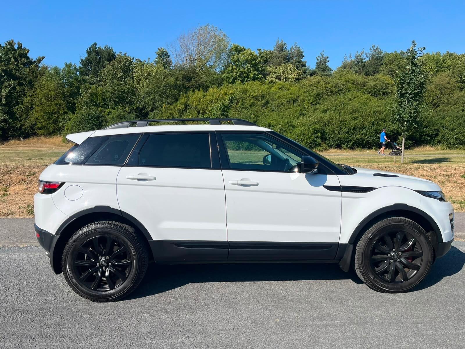 Land Rover Range Rover Evoque - Image 2