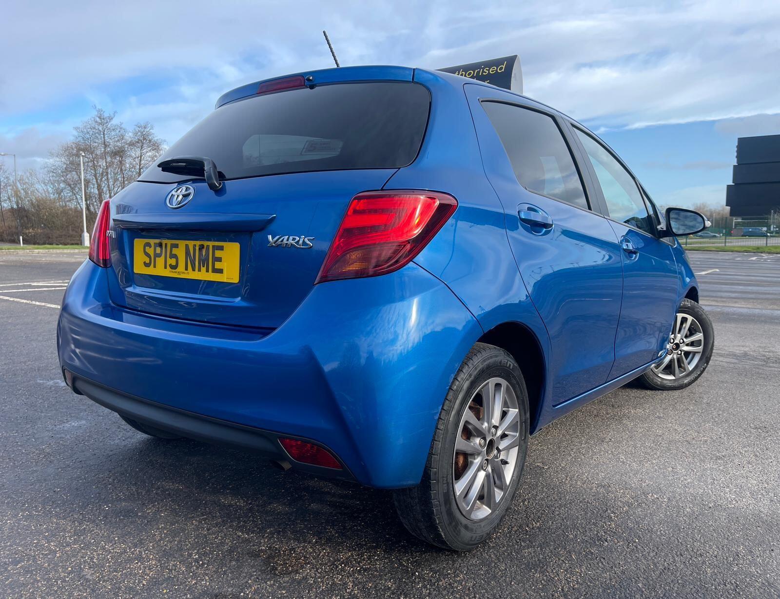 Toyota Yaris - Image 8