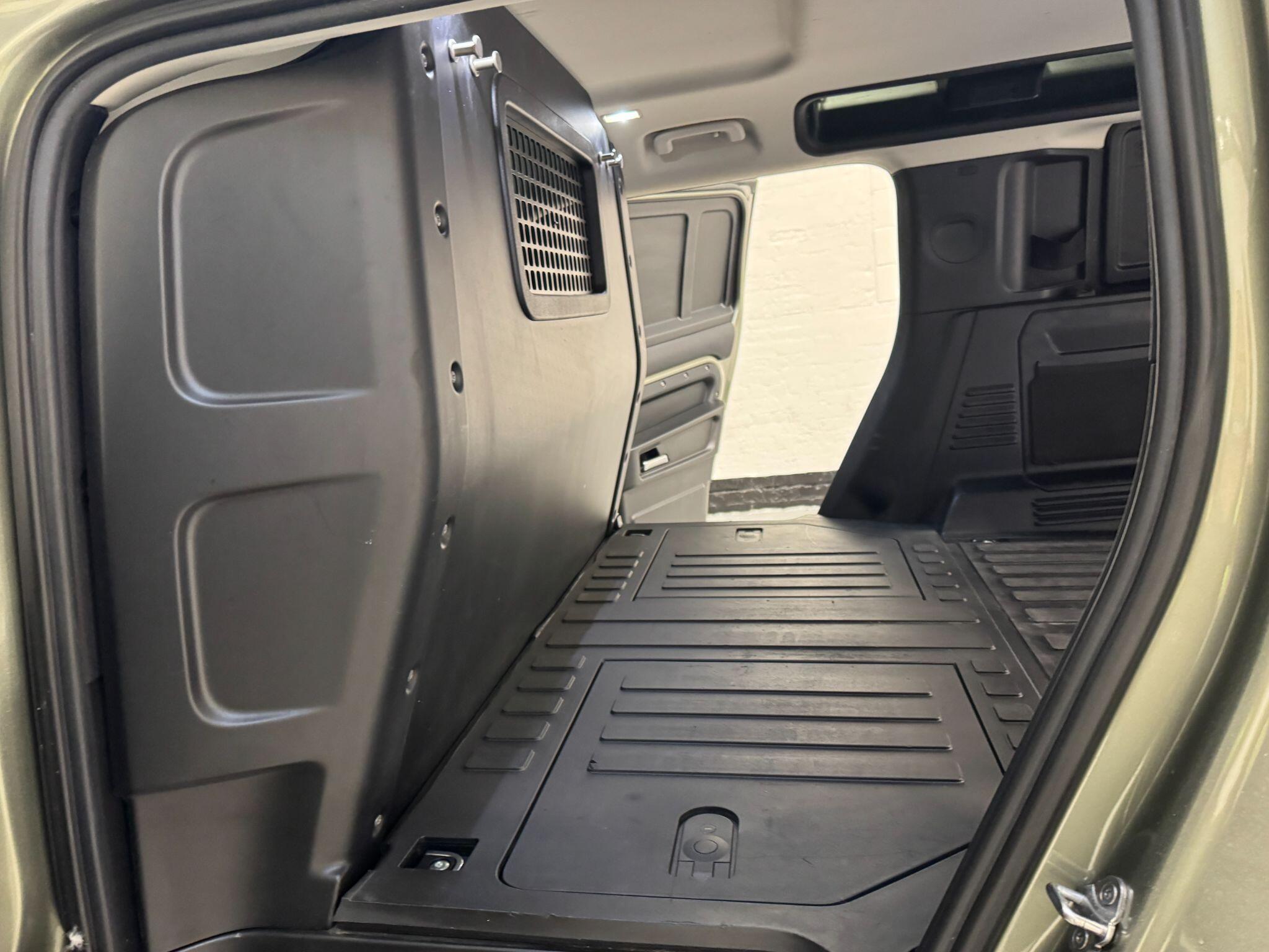 Land Rover Defender 110 - Image 55