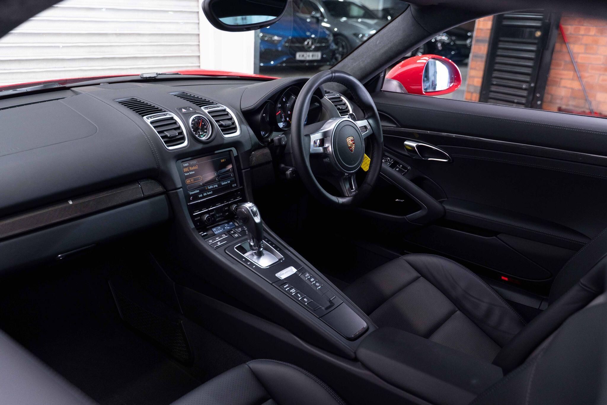 Porsche Cayman - Image 13