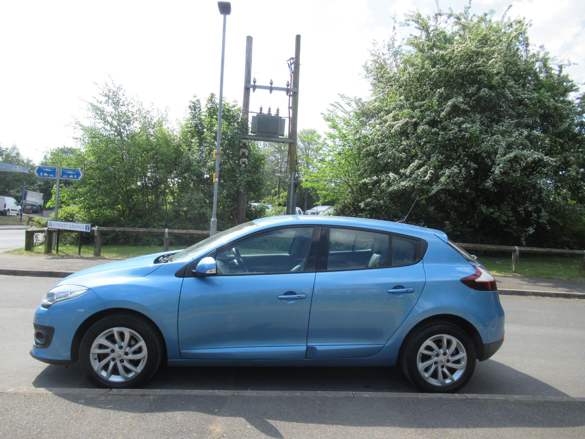 Renault Megane - Image 6